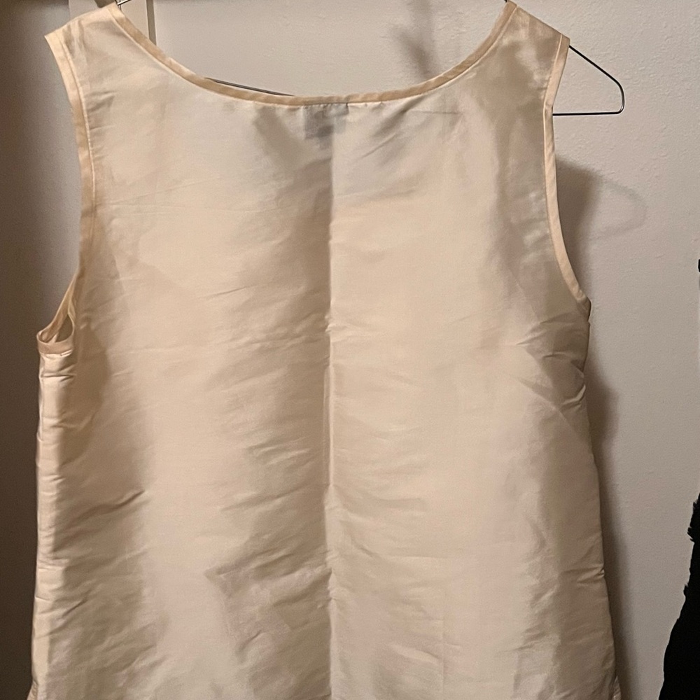 Connie Roberson sleeveless blouse/tank top.